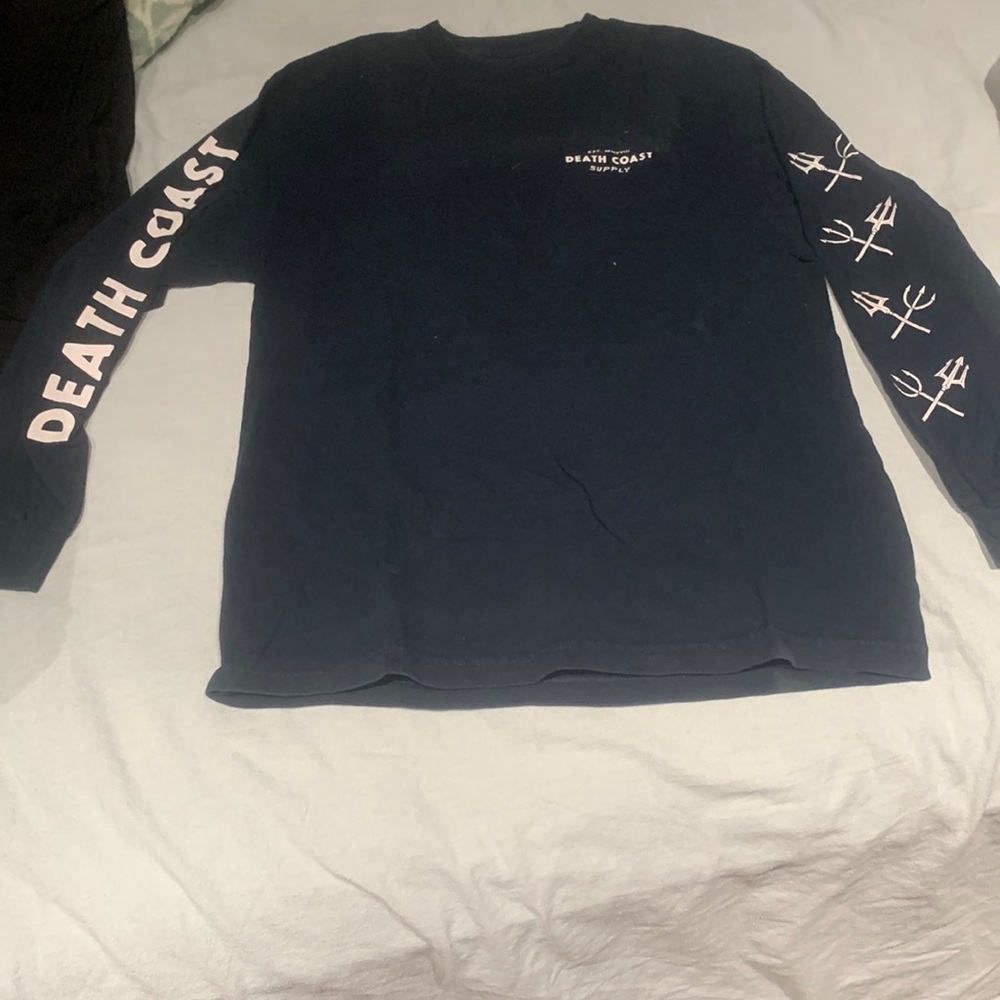 navy blue graphic long sleeve